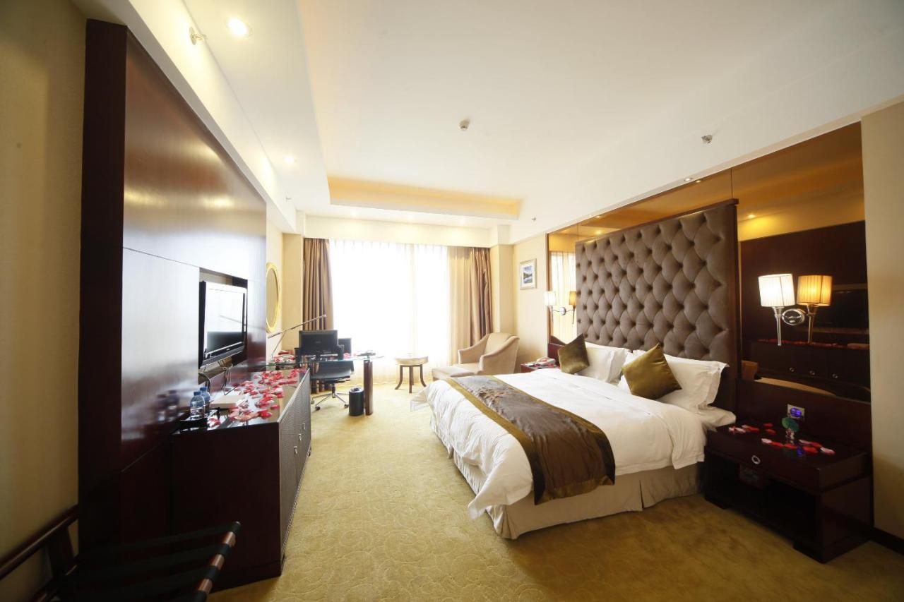 שונדה Foshan Royal Prince Hotel מראה חיצוני תמונה