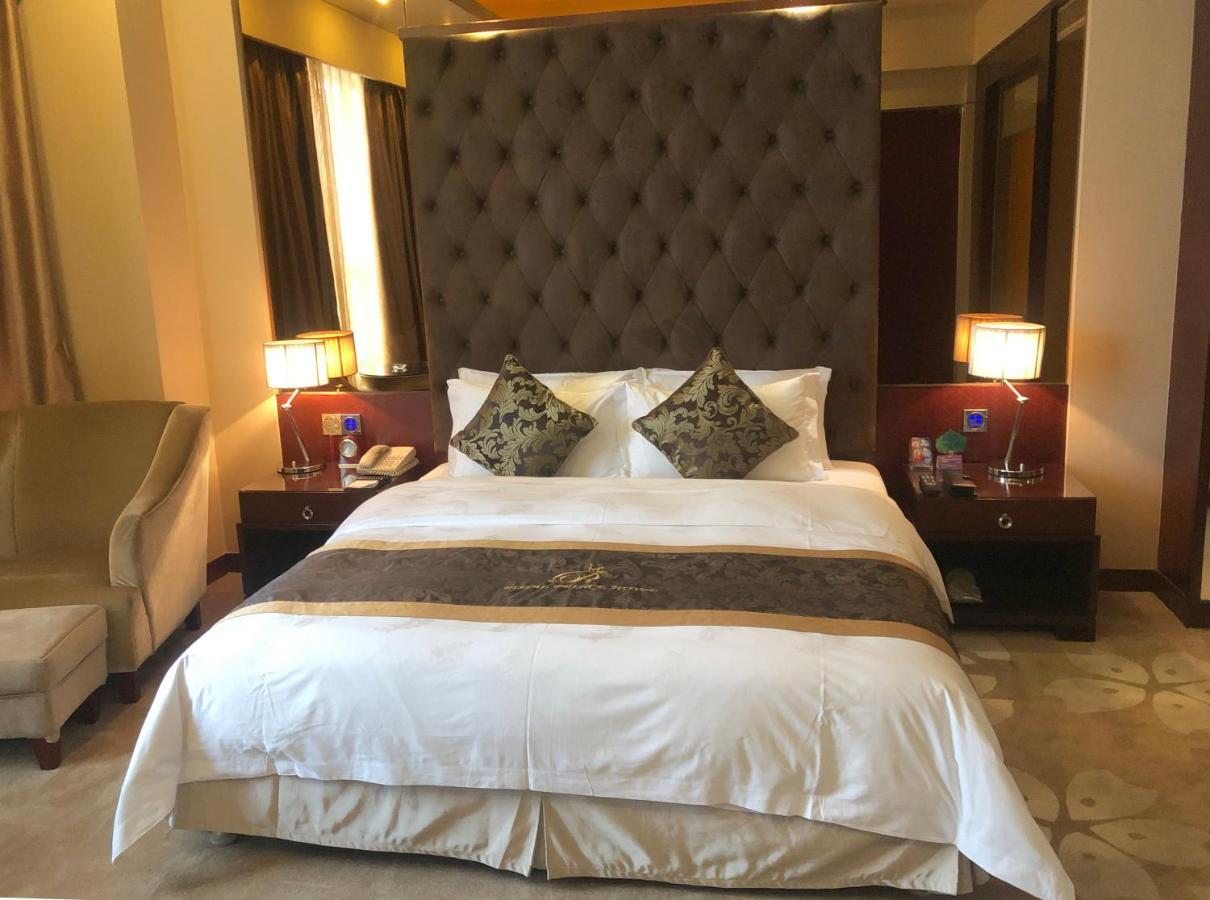 שונדה Foshan Royal Prince Hotel מראה חיצוני תמונה